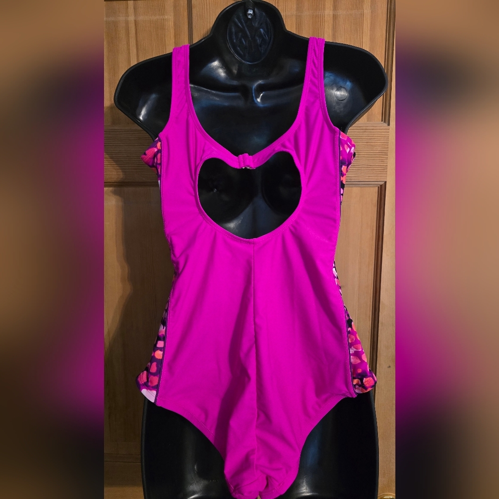 Catalina Pink Fitted Cut Out One Piece Swim Keyhole Back Side design Cruise 12 - Picture 2 of 6